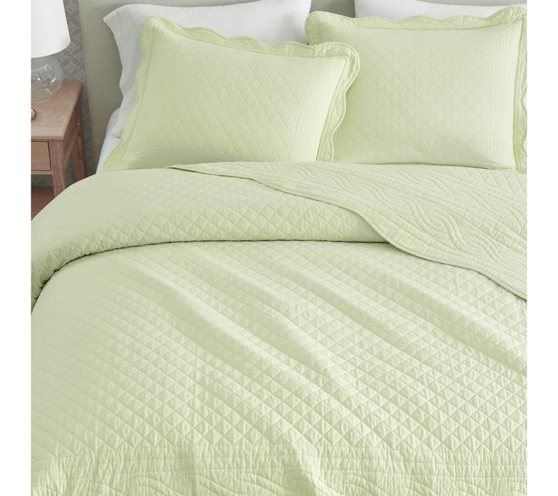 Martha Stewart Vintage Scallop Light Green Cotton King Quilt S — View 3