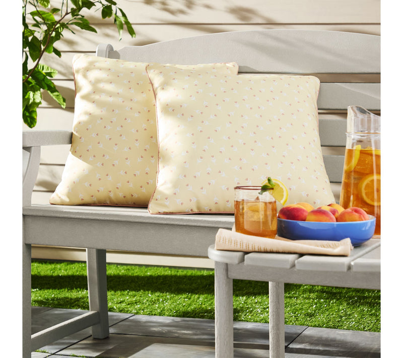 Draper James He art Flowers 20" x20" Outdoor Pi llow 2-Pack — View 2