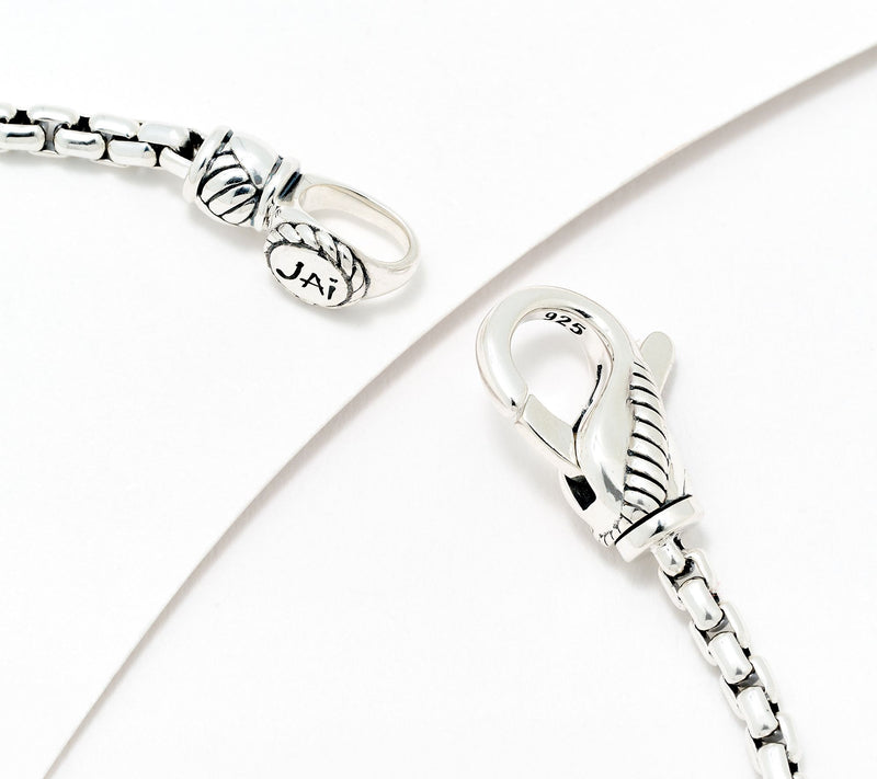 JAI Ireland Sterling Silver Symbols of Love 2.7mm Box Chain Bracelet, 12.2g — View 2