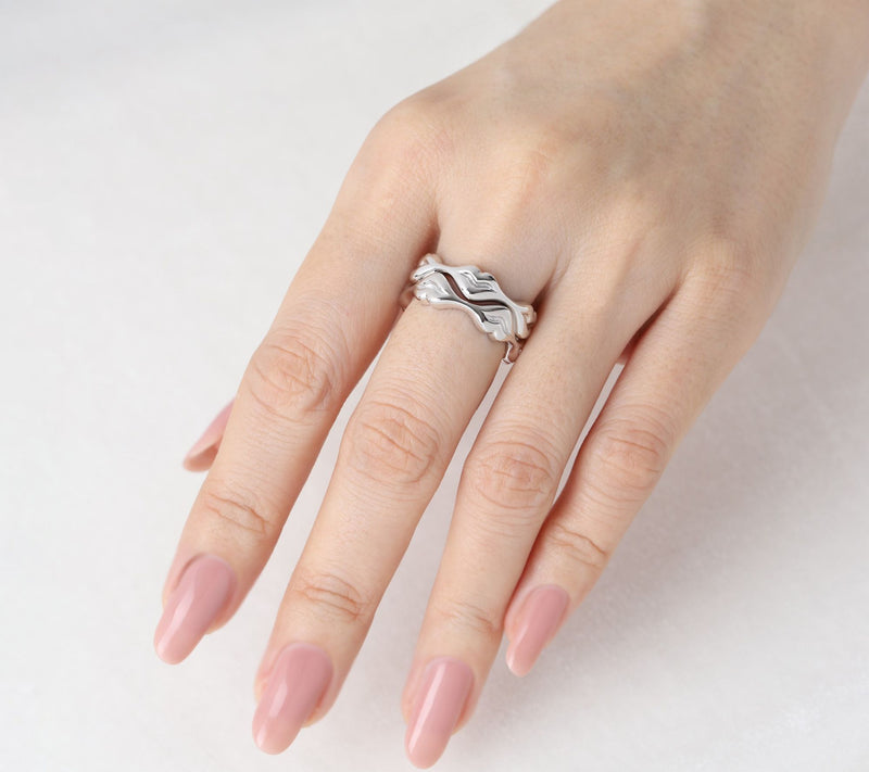 Margo Manhattan Sterling Silver Interlocking Lips Ring Set — View 4
