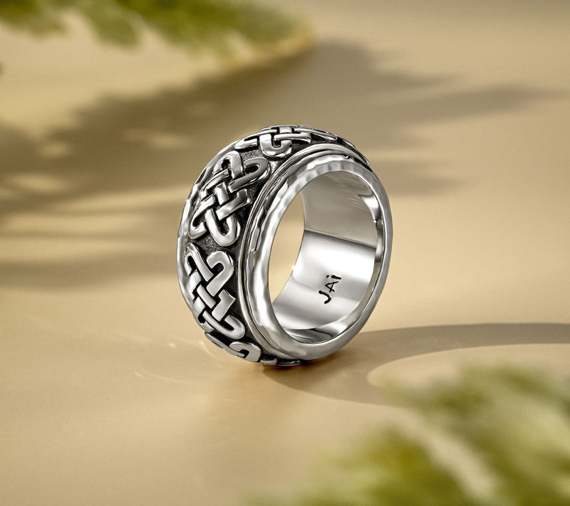 JAI Ireland Sterling Silver Sailor's Knot Carved Spinner Ring — View 3