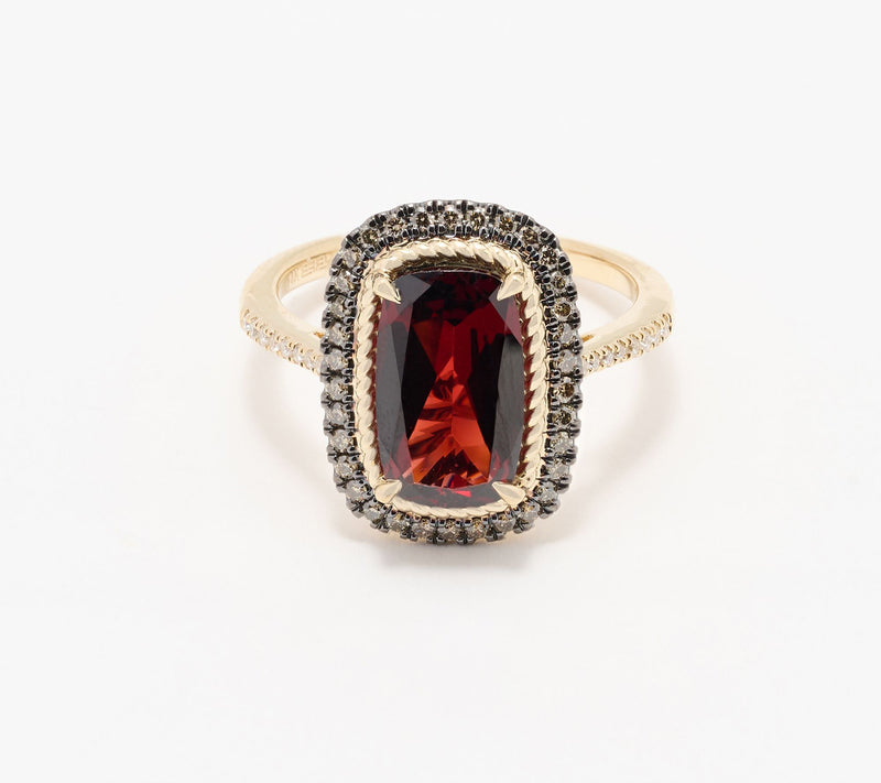 Effy 14K Gold 3.1ct Garnet & Diamond Ring — Main view