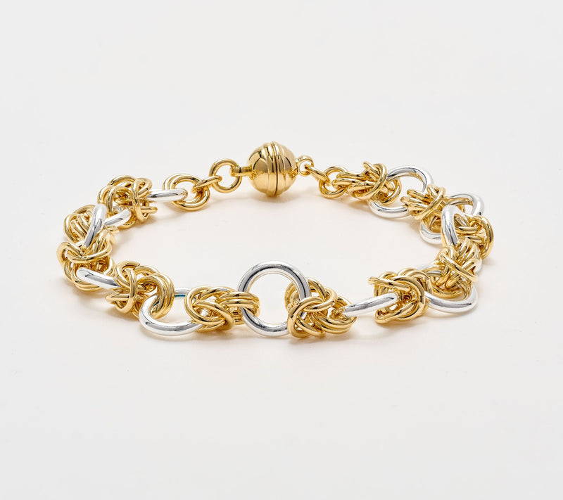 UltraFine 950 Circle Link Magnetic Closure Bracelet — View 3