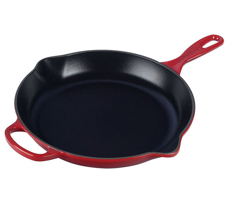 Le Creuset 11-3/4" Signature Skillet — View 2