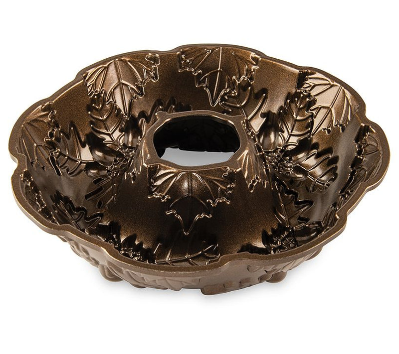 Nordic Ware Autumn Wreath Bundt Pan — Main view