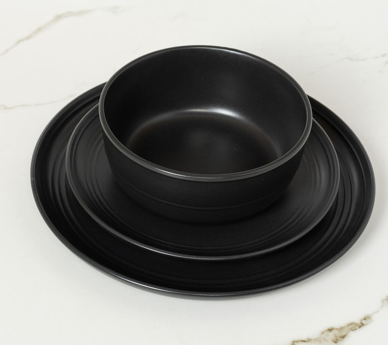 10 Strawberry Street Double Line 16 Piece Dinne rware Set — View 15