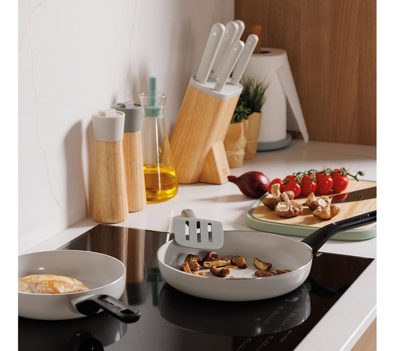 BergHOFF Leo Glints 5-Piece Ceramic Nonstick Cookware Set — View 3