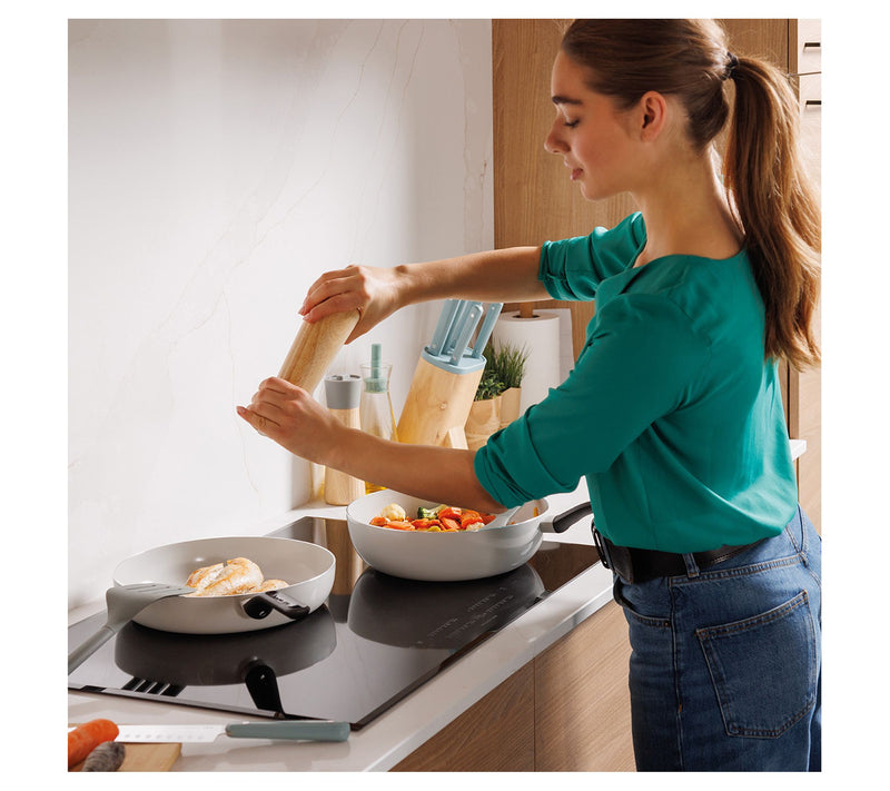 BergHOFF Glints Nonstick Recycled Aluminum Frying Pan 11" — View 8