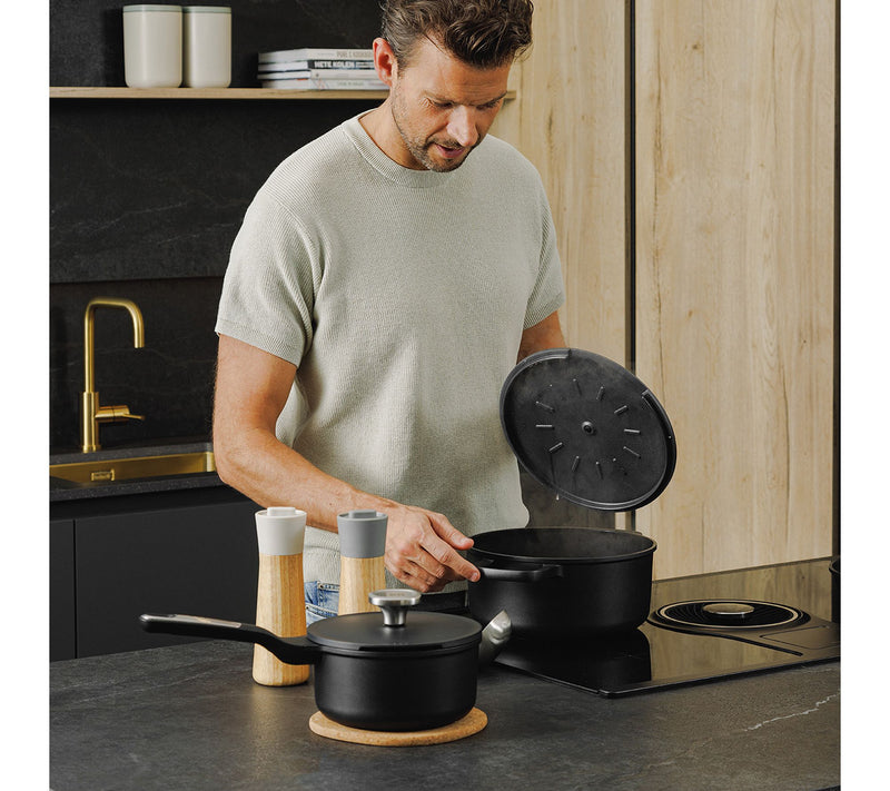BergHOFF Phantom Nonstick Ceramic 8" Stockpot 2.7qt., Recycled — View 6