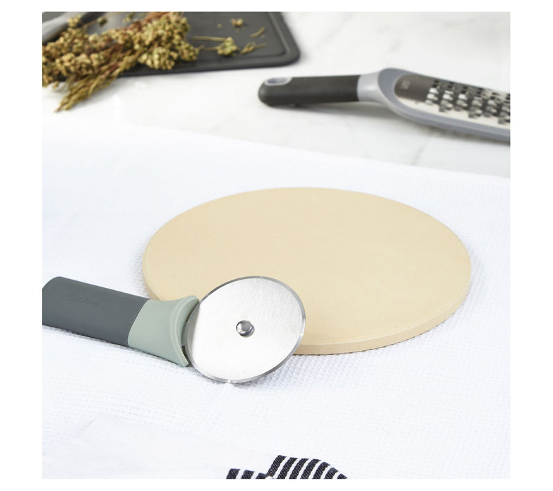BergHOFF Leo Balance Cordierite Small Pizza Stone, 9.5" — View 6