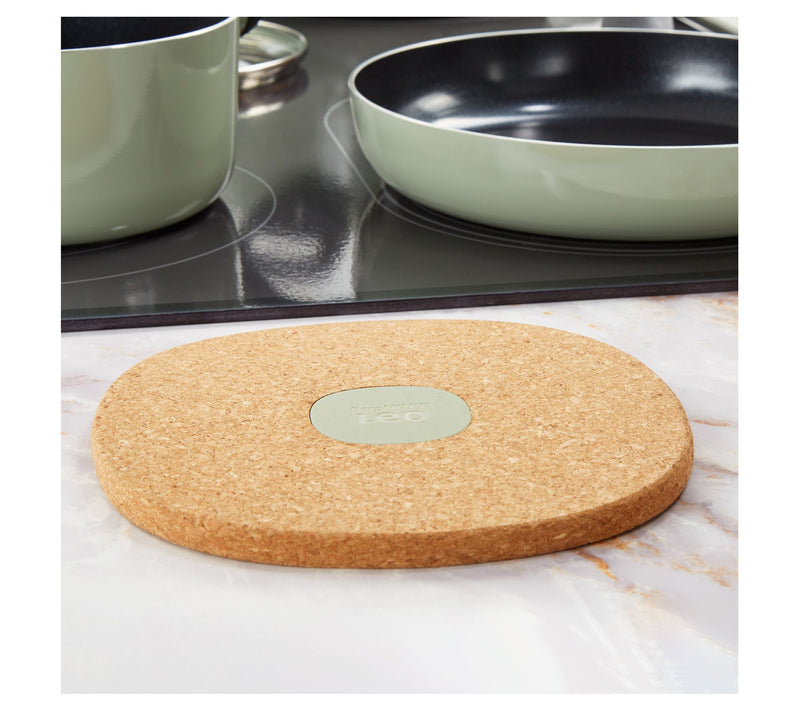 BergHOFF Balance Magnetic Cork Trivet 7", Recycled Material — View 3