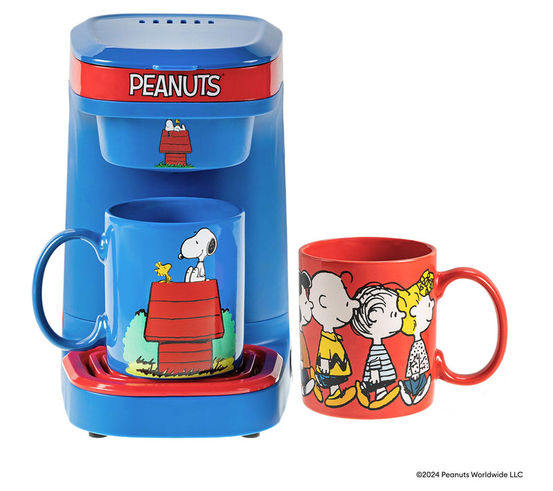 Uncanny Brands Peanuts Single-Serve Coffee Maker w/ Mugs — Main view