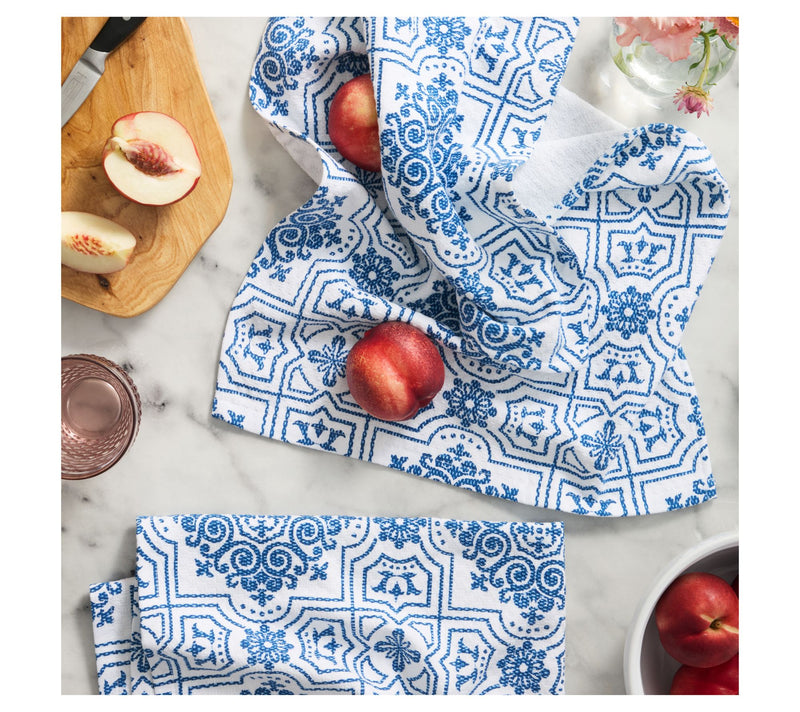 MARTHA STEWART Strie Medallion Kitchen Towel 2-Pack Set — View 2
