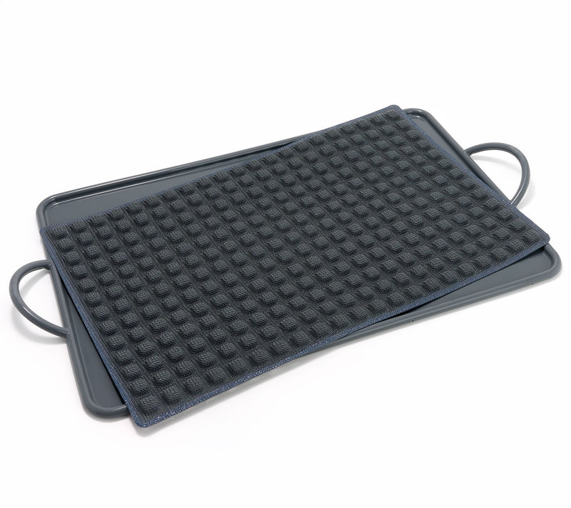 Technique 2-Piece Silicone Baking Board w/ Crisping Matt — View 9