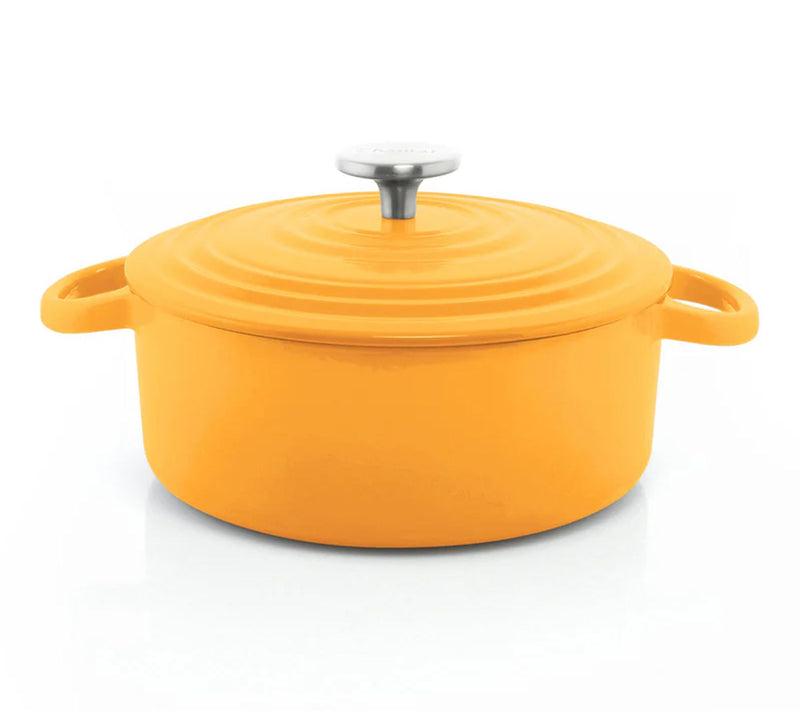 Chantal 5 qt. Round Cast Iron Dutch Oven — Main view