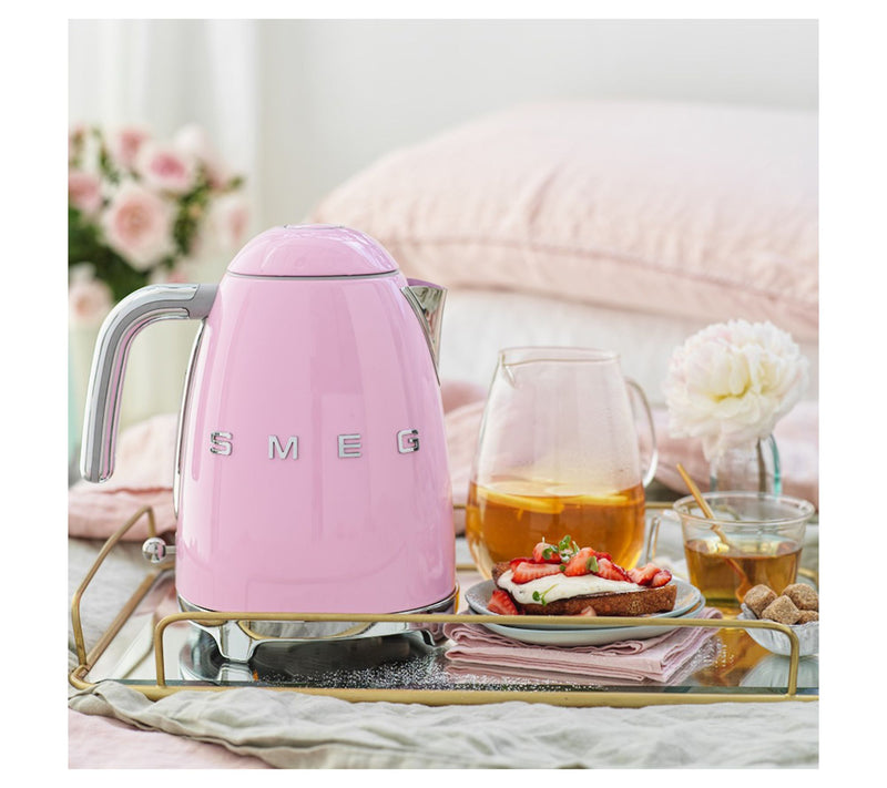 SMEG '50s Retro-Style 1.7-Liter Electric Kettle — View 30