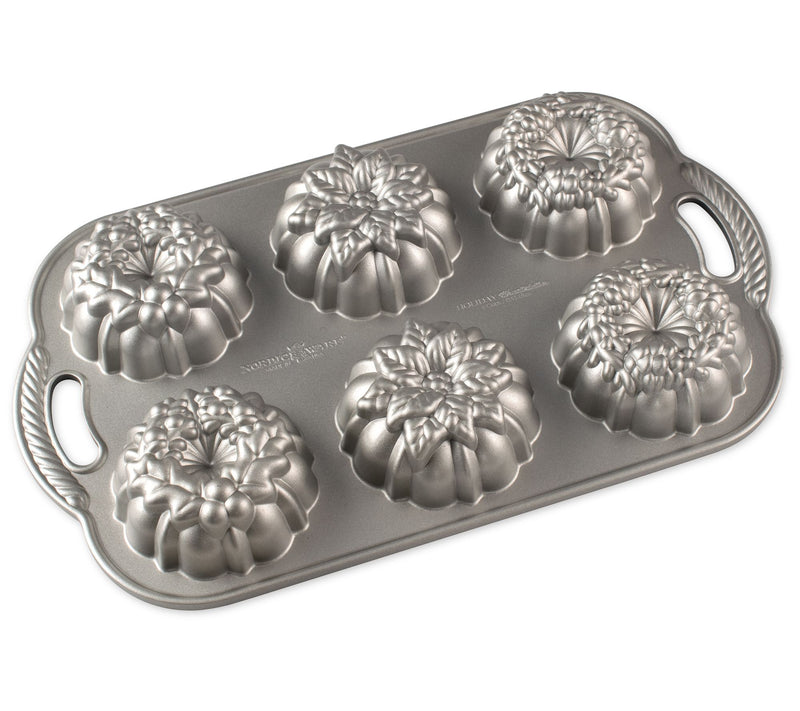 Nordic Ware Wreathlettes Pan — Main view