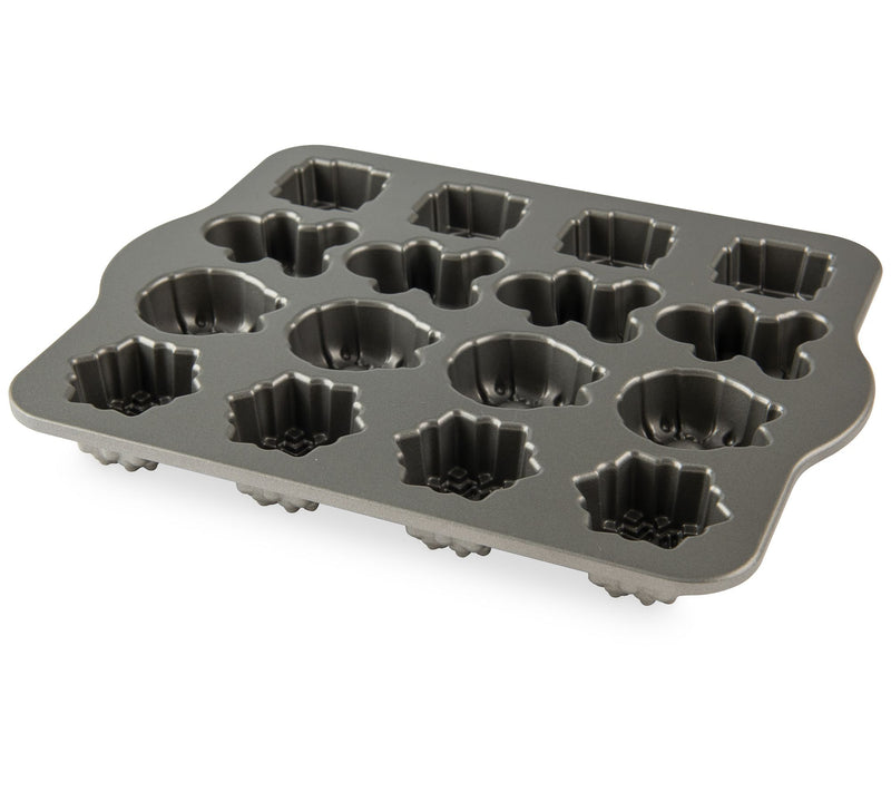 Nordic Ware Holiday Teacakes Pan Bundle — View 5