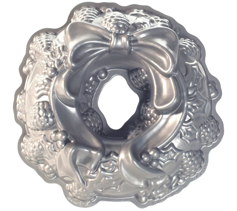 Nordic Ware Holiday Wreath Bundt Pan & Storageag Set — View 4