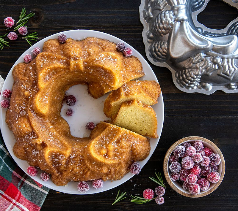 Nordic Ware Holiday Wreath Bundt Pan & Storageag Set — View 6