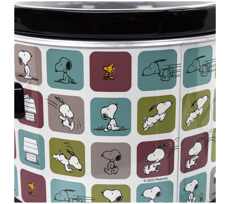 Uncanny Brands Peanuts Snoopy 2 Quart Slow Cooker — View 7