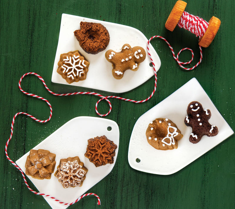 Nordic Ware Holiday Teacake Pan — View 7