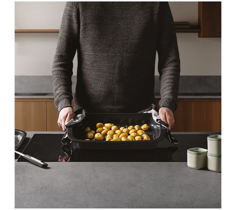 BergHOFF 16.5" Graphite Cast Aluminum Roaster with Rack — View 6