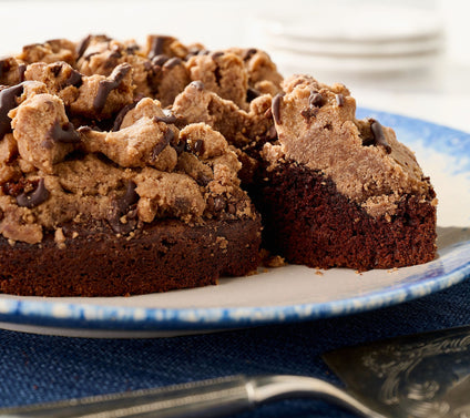 Hahn's Bakery 2.5 lb Chocolate or Original Butter Crumb Cake